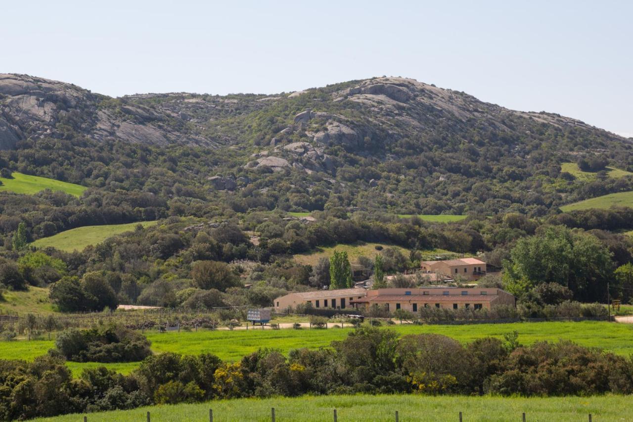 Agriturismo Lu Branu Arzachena Εξωτερικό φωτογραφία